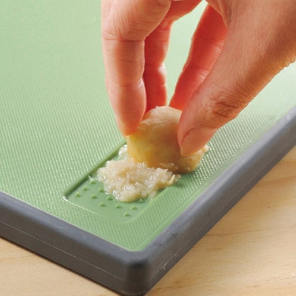 【アウトレット】すべらないWカッティングボードの商品画像2枚目