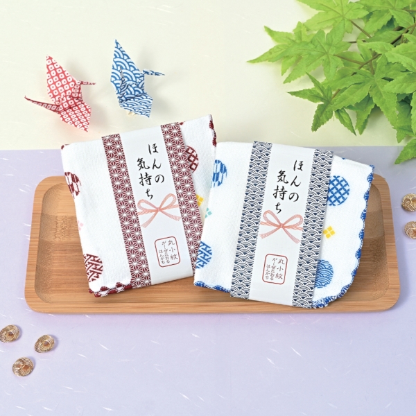 「ほんの気持ち」丸小紋ガーゼタオルハンカチ：25B2834 【アレンジタオル】の商品画像2枚目