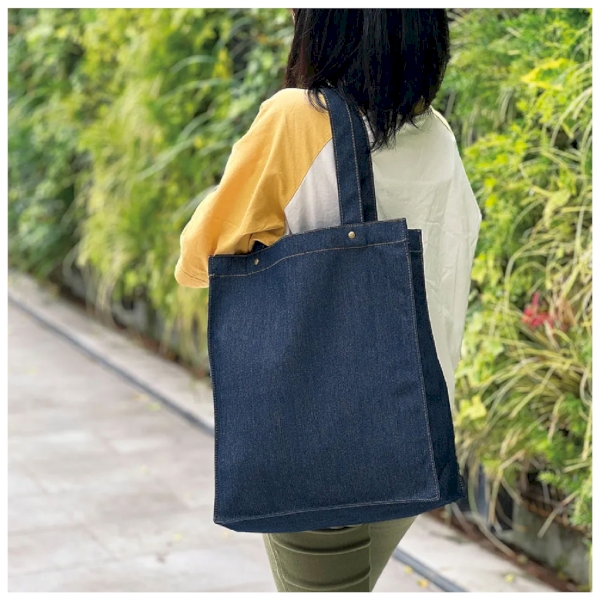 デニムボックススタッズトート：インディゴの商品画像2枚目