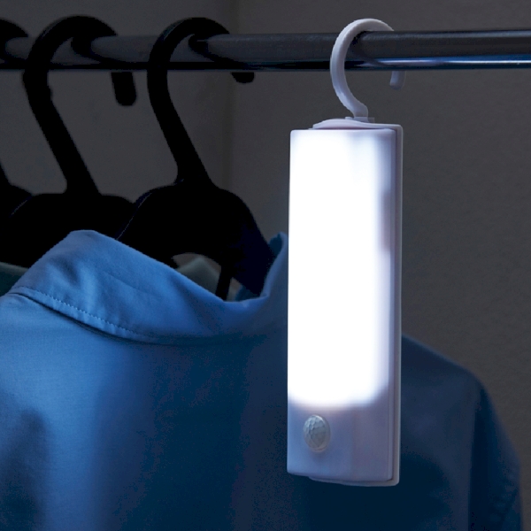 フック付き人感センサーライト【SALE】【非常用・防災セット】の商品画像3枚目