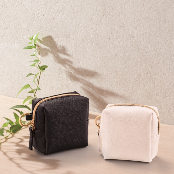 リングカラビナ付きスクエアポーチ(ブラック)の商品画像2枚目