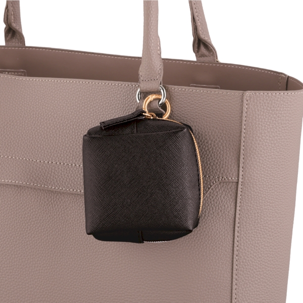 リングカラビナ付きスクエアポーチ(ブラック)の商品画像4枚目